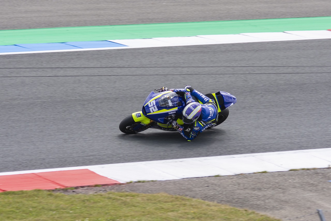 冰门上雕刻 冰门上雕刻