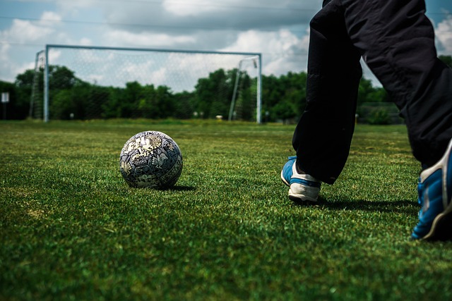 部分球迷则 部分球迷则